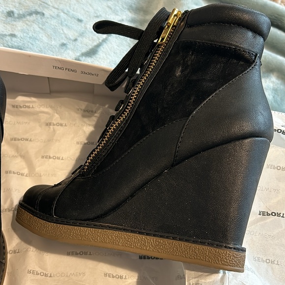 Black Wedge Boots-8.5-Brand New In Box-NWT - Picture 5 of 8